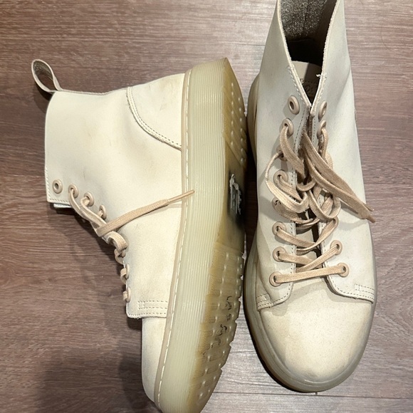 Dr. Martens Talib Boots Soft Leather Beige - Picture 5 of 5